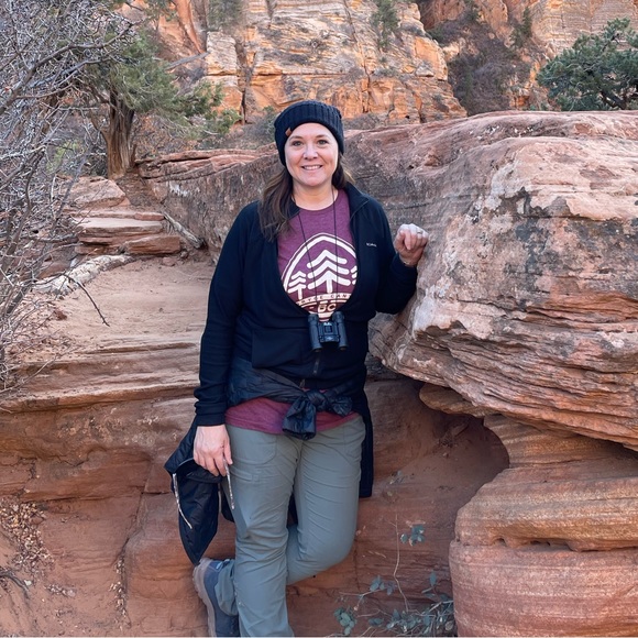 Meet your Posher, Krista - Picture 1 of 1